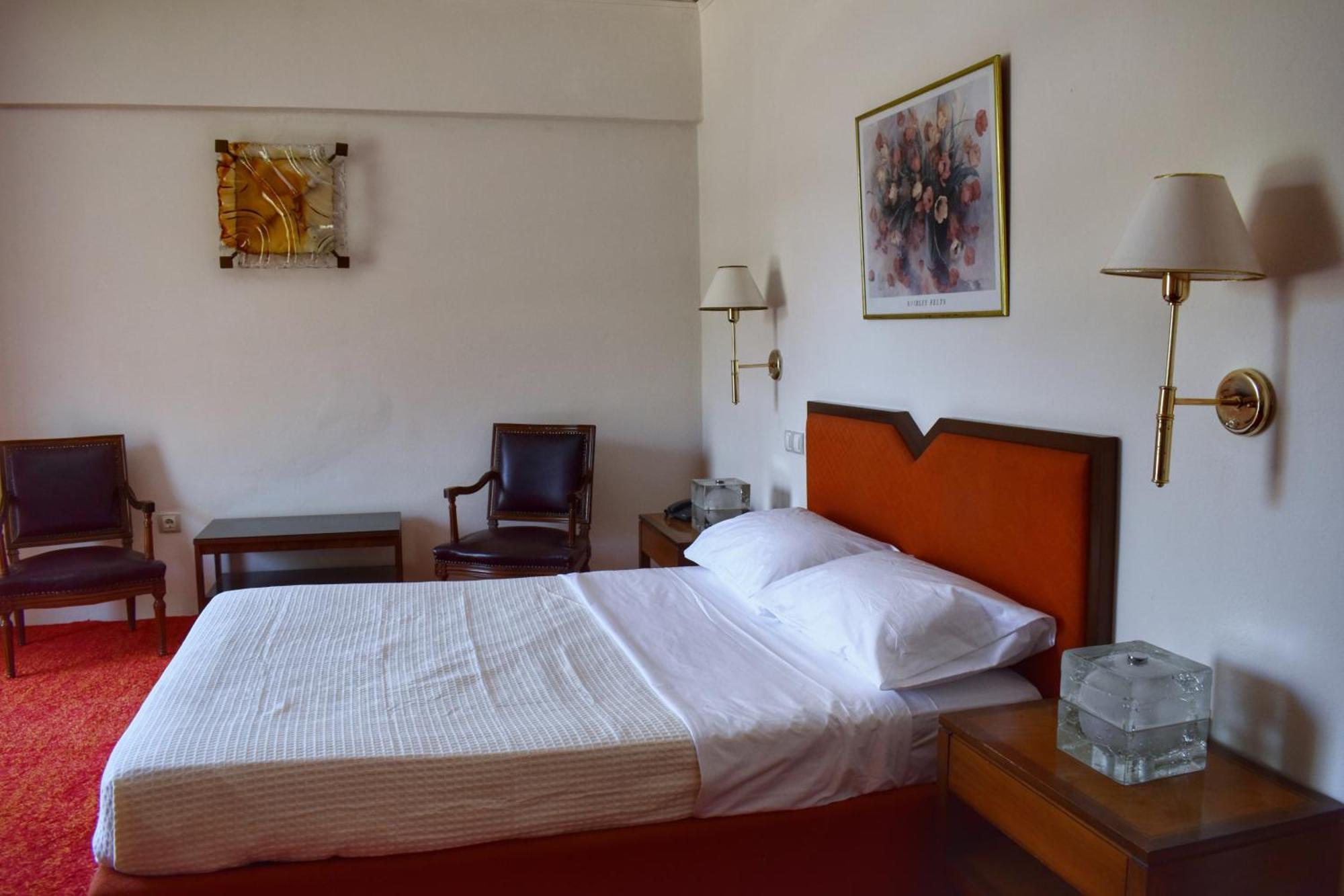 Hotel Theoxenia Mesolóngion Eksteriør bilde