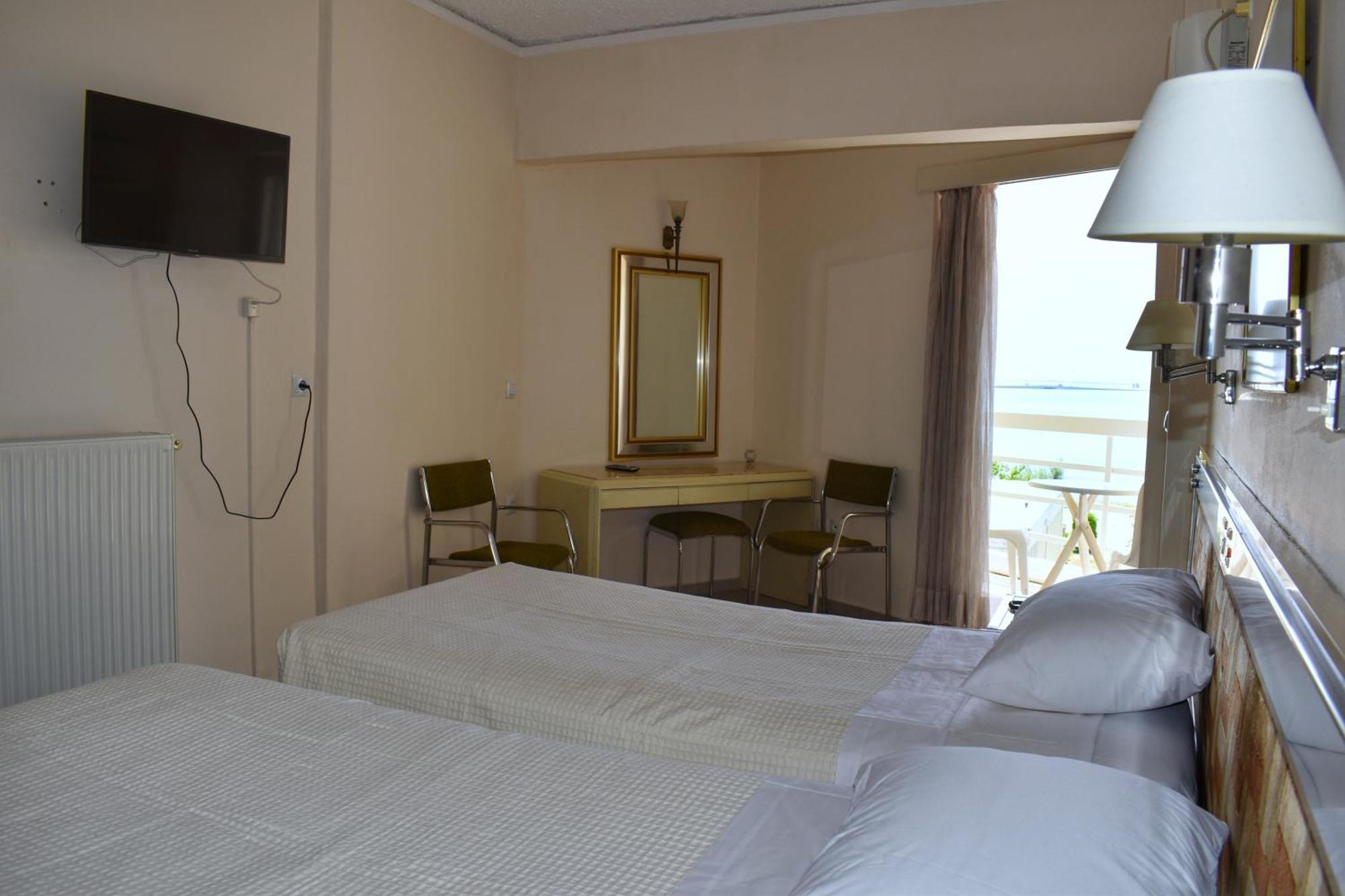 Hotel Theoxenia Mesolóngion Eksteriør bilde