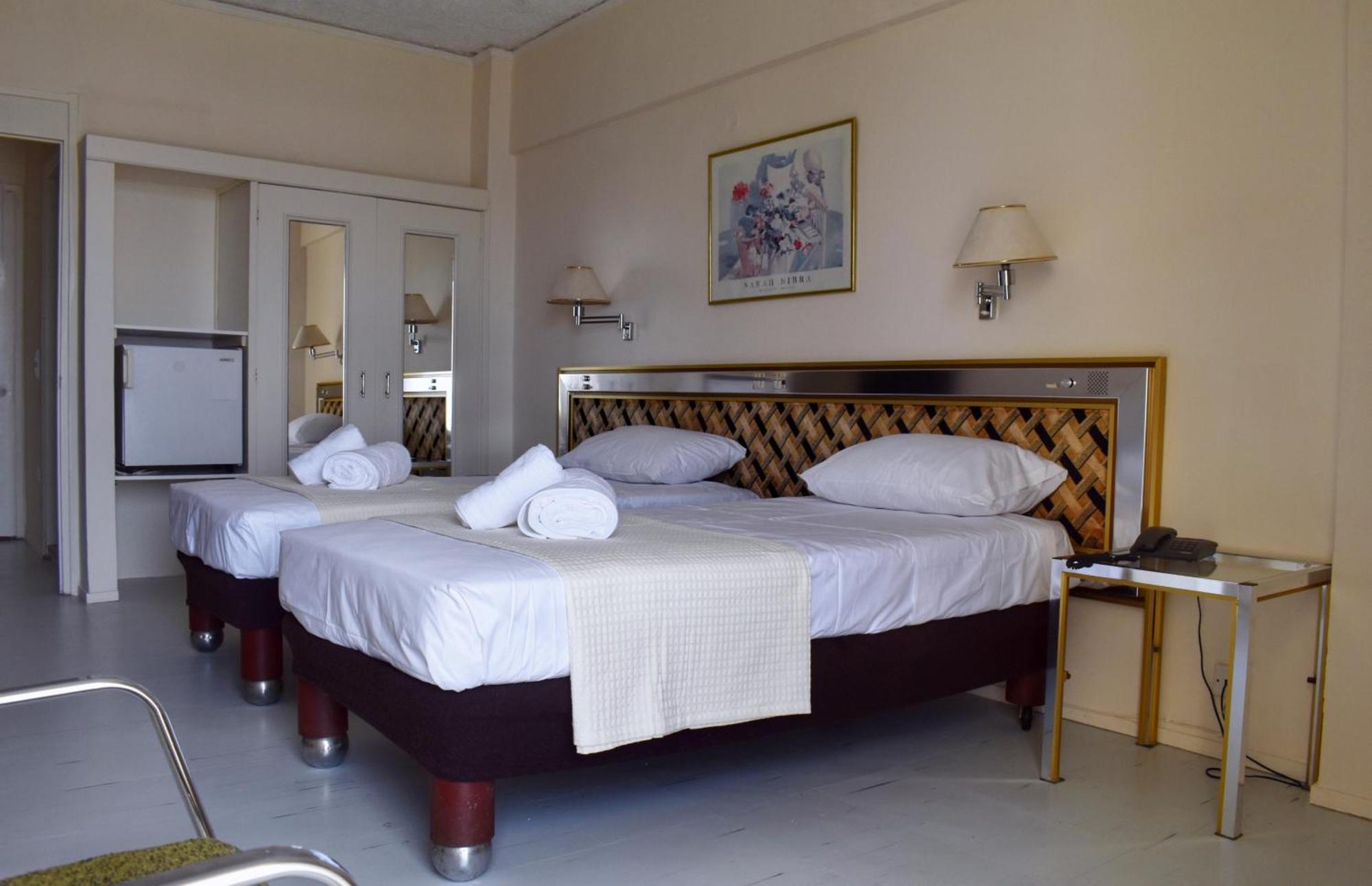 Hotel Theoxenia Mesolóngion Eksteriør bilde