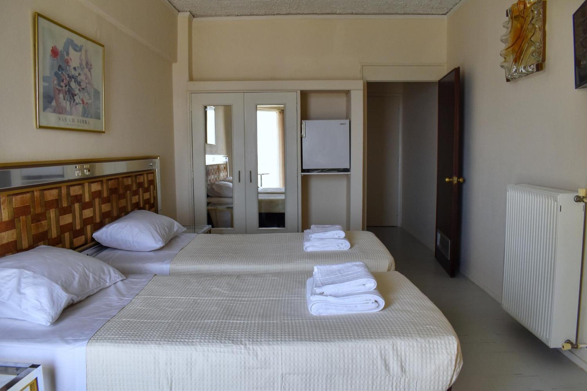 Hotel Theoxenia Mesolóngion Eksteriør bilde