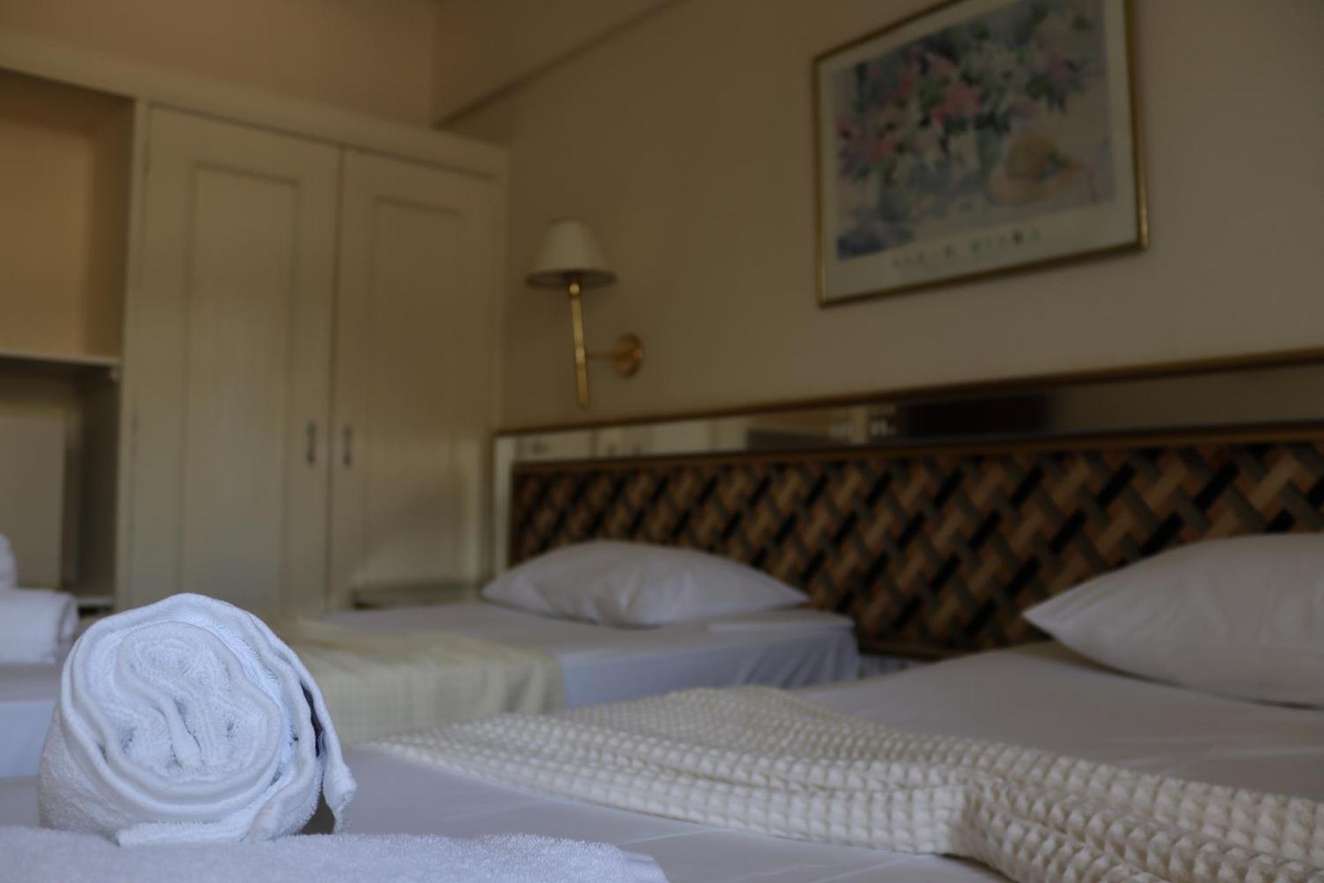 Hotel Theoxenia Mesolóngion Eksteriør bilde