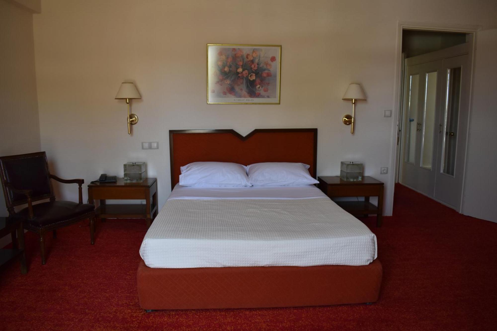Hotel Theoxenia Mesolóngion Eksteriør bilde